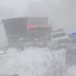(VIDEO) Mećava u SAD: Lančani sudar više od 100 vozila