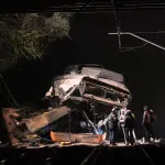Druga železnička nesreća u Španiji: Mašinovođa preminuo, 37 osoba povređeno kada je voz iskočio iz šina