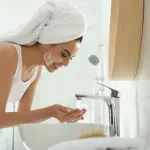 Da li može da se pretera sa pranjem lica - dermatolog otkriva kako sačuvati barijeru kože
