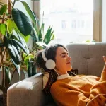 Preporuka stručnjaka za bezbedno korišćenje slušalica uz pravilo 60/60