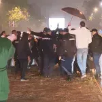 (VIDEO) Dva skupa na Novom Beogradu: Došlo do incidenta, policija intervenisala