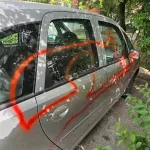 (FOTO) ZLF: Novi napad na našu članicu iz Smedereva - automobil joj prekriven crvenom farbom