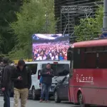 Skup SNS u Hali sportova trajao nešto više od pola sata, neki građani ne očekuju ništa, drugi veruju u pobedu na izborima
