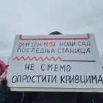 U Novom Sadu obeleženo 15 meseci od pada nadstrešnice - šetnja do Železničke stanice i 17 minuta tišine