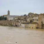 Zapad Francuske potopljen, izlile se Loara i Garona