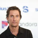 Metju Mekonahi smatra da otpor prema AI neće potrajati - "previše novca je u igri"