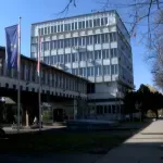 Izborne igre u Kuli: Monopol SNS nad overom potpisa, formiraju se fantomske liste