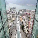 Najduže gradske pokretne stepenice na svetu: Kako Kina olakšava život u planinskom gradu