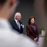 Od hostese do kraljice: Pola veka kraljevske veridbe i ljubavi koja je pobedila predrasude