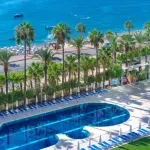 Na korak od talasa: Savremeni komfor u harmoniji sa tradicijom