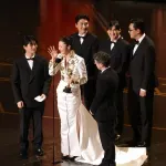 Neprijatan trenutak na dodeli Oskara: Tekstopisci KPop Demon Hunters govor završili iza scene