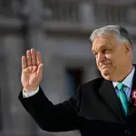 FT: Orbanovi oligarsi kroz državne tendere uzeli milijarde