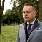 Ko je kriv što građani moraju da vrate novac koji su dobili tužeći banke za naplatu troškova obrade kredita?