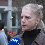 Profesori Jovine gimnazije održali štrajk upozorenja, roditelji protestom pružaju podršku