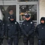 Novosadskim aktivistima iz posmatračke misije na izborima u Kuli određen pritvor do 30 dana