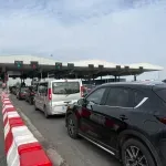 Putevi Srbije: Na Batrovcima i Sremskoj Rači putnička vozila čekaju oko sat vremena