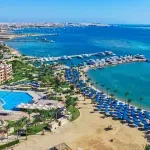 Široka zlatna obala, elegantno šetalište i izleti za pamćenje – odmor u Memši