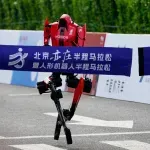 Humanoidni robot na polumaratonu u Pekingu oborio ljudski rekord