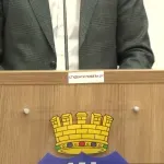 Predsednik Skupštine Beograda naredio da se ukloni nalepnica "Studenti pobeđuju"