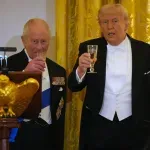 Bela kuća fotografiju Trampa i Čarlsa Trećeg nazvala "Dva kralja"