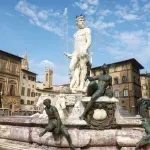 U pohodu na "savršeni" selfi: Spomenici i znamenitosti koje su turisti oštetili