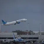 Dve osobe povređene prilikom prinudnog sletanja manjeg putničkog slovačkog aviona na Vlašiću