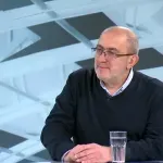 Švarm: Vučić konsultacijama pokušava da prikrije pad podrške SNS-u na održanim lokalnim izborima