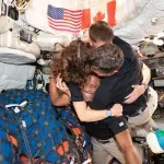 Videli mesec izbliza i shvatili zašto će uvek birati Zemlju: Astronauti Artemisa II iskusili "overview" efekat