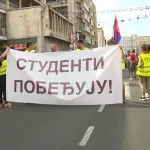 Student na protestu "(Ne)bojte se, i dalje smo tu": Vlast ne sme da raspiše izbore jer se plaši
