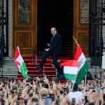 (VIDEO) Novi mađarski ministar ponovo privukao pažnju svojim plesom tokom inauguracije Mađara