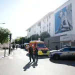 U Nici dve osobe ubijene u oružanom napadu, tri osobe povređene