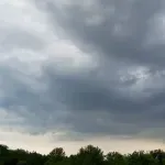 RHMZ najavio za večeras pljuskove i grmljavinu u delovima zemlje