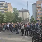 Protest roditelja učenika Jovine gimnazije, kažu da direktor ne dozvoljava deci da izađu na odmor