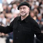 Džon Travolta otkrio priču koja se krije iza beretke koju je nosio u Kanu