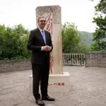 Vučić najavljuje ostavku: Da li menja predsedničku fotelju za premijersku bez parlamentarnih izbora?
