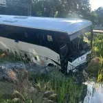 Autobus udario u automobile u Virdžiniji, petoro mrtvih, 34 povređenih