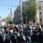 Studenti se okupili kod Pravnog i krenuli ka "Ribnikaru" kako bi odali poštu