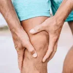 Artritis i letovanje - doktorka podelila savete za putovanje