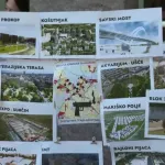 Ispred Skupštine Beograda pano sa "problemima": Okupljeni zborovi, udruženja, zaposleni u Apoteci Beograd