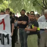 Skup podrške tokom saslušanja mladića u Novom Sadu: "Licu koje je izazvalo sukob nije određen pritvor"