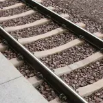 Zašto se ispod železničkih šina nalazi sloj drobljenog kamena - nije tu slučajno
