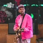 Dejmon Albarn ne prestaje da "pumpa": Na koncertu Gorillaz u Slovačkoj nosio majicu "Studenti pobeđuju"