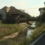 Dala priroda, a kvari društvo: Reka Gročica je sada "otvorena kanalizacija" iz koje izlazi i "misteriozna" crvena tečnost