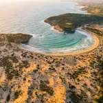 Grčka plaža na kojoj je snimana Nolanova "Odiseja": Jedna od najlepših peščanih na Mediteranu