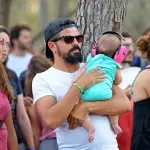 Da li je bezbedno voditi bebu na koncert - lekari upozoravaju na rizike