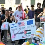 Demonstranti u Veneciji dočekali američkog ambasadora-milijardera koji je došao na superjahti