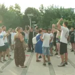 Otkazan Prajd karavan u Pirotu, učesnicima ugrožena bezbednost - ali i reporterki N1 koja je pogođena u glavu
