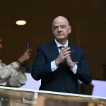 Infantinov ugljenični otisak: Predsednik na utakmice putuje privatnim avionom dok FIFA priča o ugljenično neutralnom Mundijalu