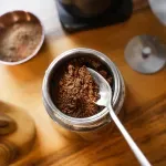 Koliko kašičica kafe staviti u džezvu? Prava mera za savršen ukus