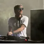 Preminuo Kavinski, francuski di-džej poznat po hitu "Nightcall"